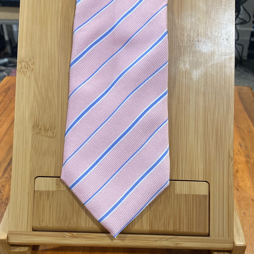 Hathaway Private Collection Elegant Pink and Blue Striped Men's Tie